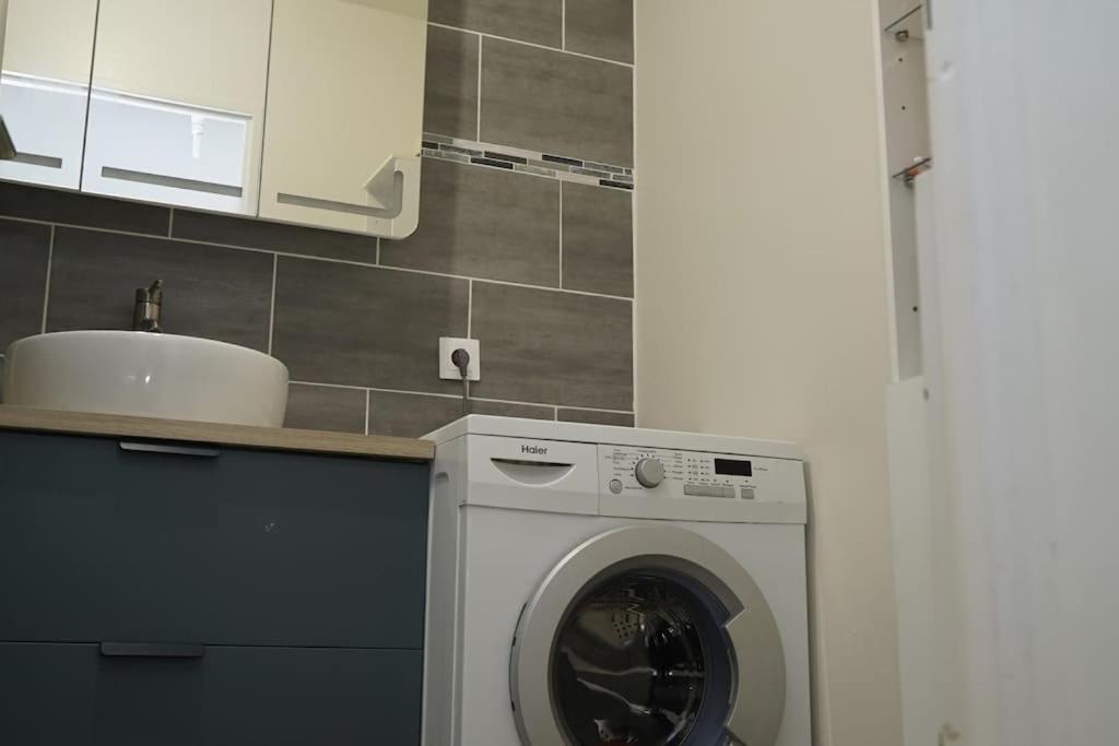 2 Bedrooms- 20' Paris - 25' Disneyland - Wifi Villiers-sur-Marne Exteriör bild